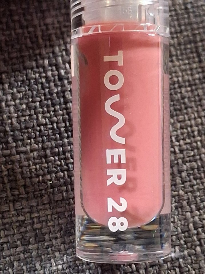 Tower 28 Beauty  ShineOn Lip Jelly Hydrating Non-Sticky Lip Oil - Görsel 4