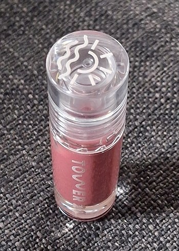 Tower 28 Beauty  ShineOn Lip Jelly Hydrating Non-Sticky Lip Oil - Görsel 4