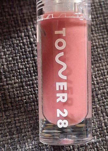 Tower 28 Beauty  ShineOn Lip Jelly Hydrating Non-Sticky Lip Oil - Görsel 5