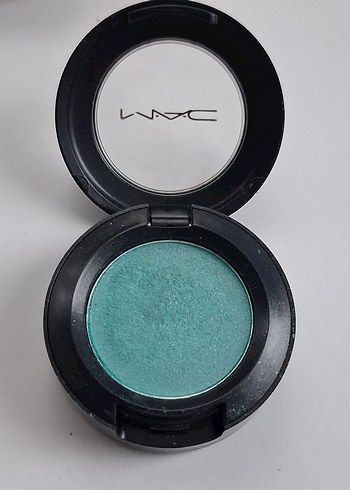 MAC Aquadisiac Lustre Eyeshadow Far - Görsel 3