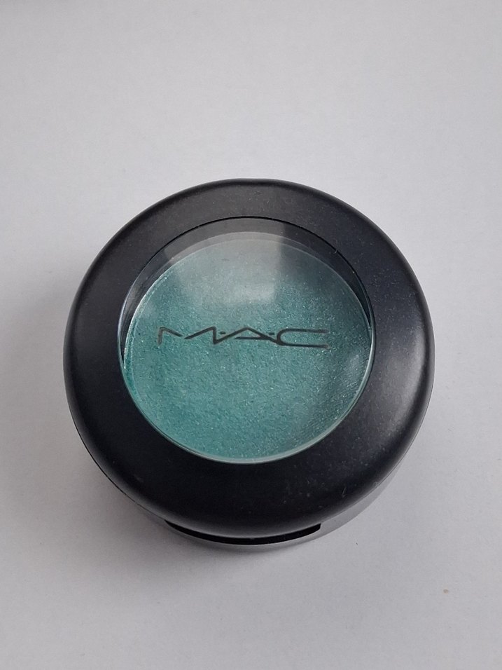 MAC Aquadisiac Lustre Eyeshadow Far - Görsel 2