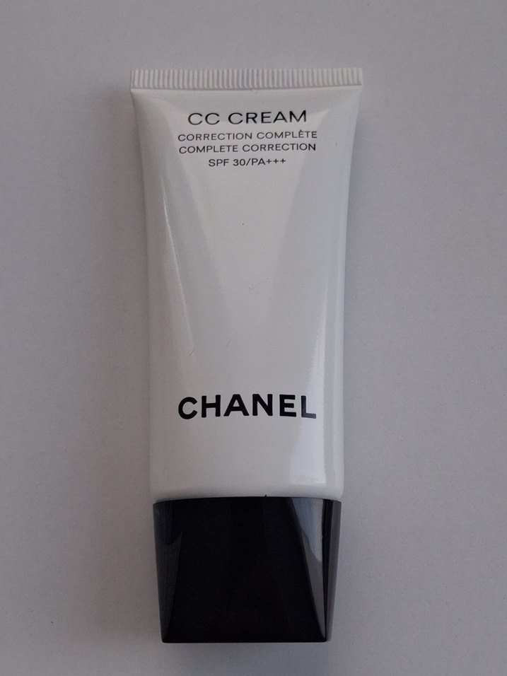 CHANEL
CC Cream Correction Complete SPF 30
32 Beige Rose - Görsel 3
