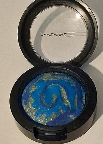 MAC Sky Mineralize Eyeshadow Far - Görsel 3