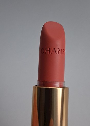 Chanel Rouge Allure Velvet 65 L'Aristrocatica Ruj - Görsel 6
