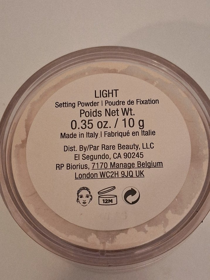 Rare Beauty Setting Powder Light - Görsel 4