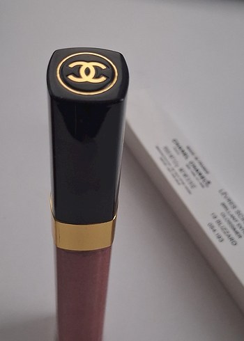 Chanel
Levres Scintillantes - No. 19 Blizzard 6ml - Görsel 4