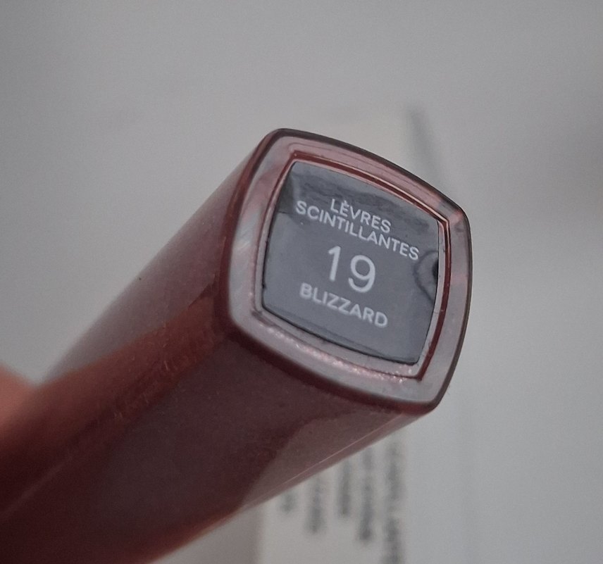 Chanel
Levres Scintillantes - No. 19 Blizzard 6ml - Görsel 3