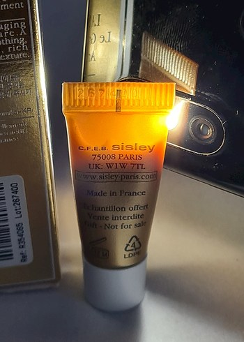 Beden SISLEY The Supreme Anti Aging Cream 2 ml
