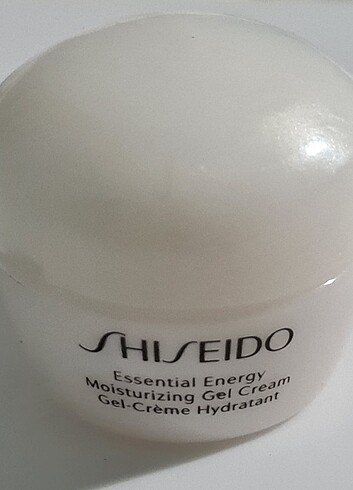 Shiseido Essential Energy Moisturizing Gel Cream 10 ml