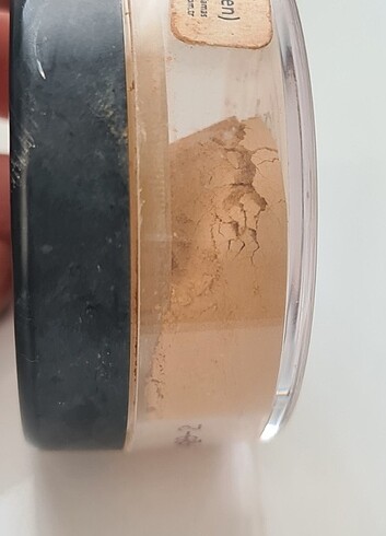 Beden Bareminerals Matte Broad Spectrum Spf 15 Foundation Fairly Light
