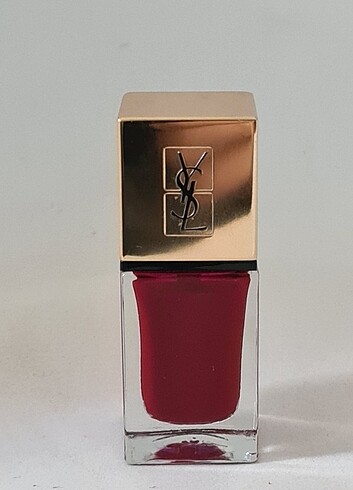 Yves Saint Laurent La Laque Couture Nail Polish - 06 Rouge Dada