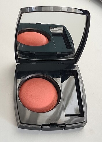 Chanel Chanel Joues Contraste Powder Blush 76 Frivole