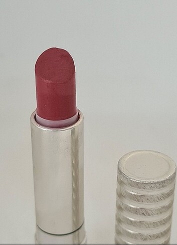  Beden Clinique Long Lasting Lipstick All Heart 15