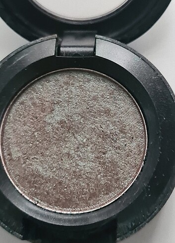Beden Mac Göz Farı - Eye Shadow Club Satin