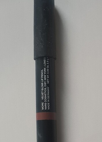 Beden Nars Velvet Gloss Lip Pencil More