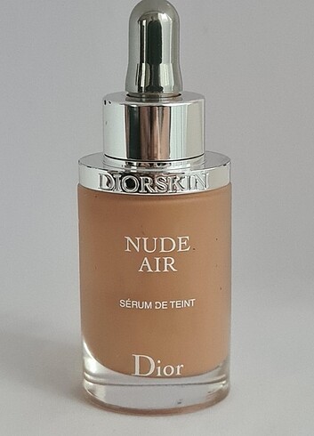 Dior DiorSkin Nude Air Fondöten Serum 040 30 ml