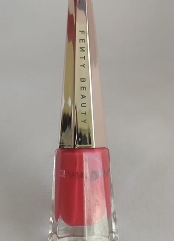 Fenty Beauty By RIHANNA Stunna Lip Paint Longwear Fluid Lip Colo