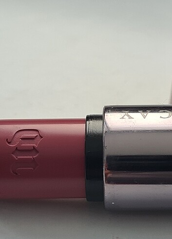Beden pembe Renk Urban Decay Vice Lipstick Ruj - #Rapture Cream