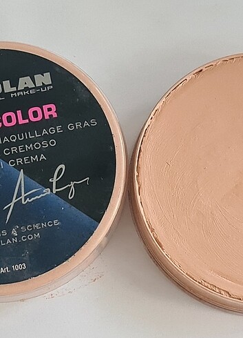 Kryolan Kryolan Supracolor 3W Yüksek Kapatıcı Özellikli Krem Fondöten 30