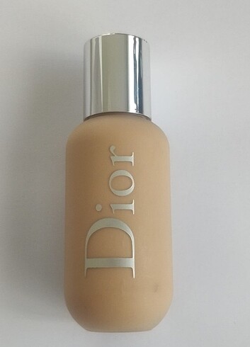 Beden Dior Backstage Face & Body Foundation 2W