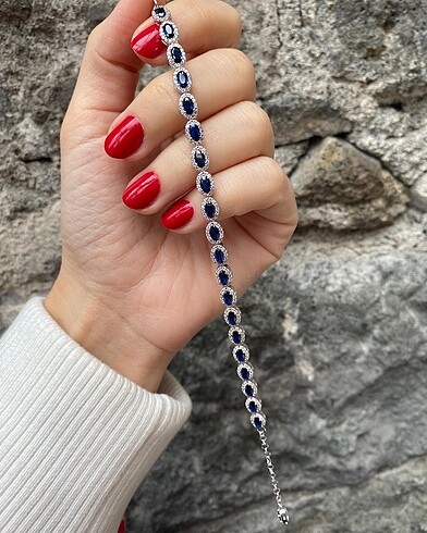 Diğer Kadınlar Günü Özel 925 Ayar Gümüş Lacivert Taşlı Kadın Bileklik/