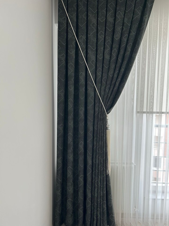 Gri Yılan Desenli Modern Klasik Perde - Görsel 3