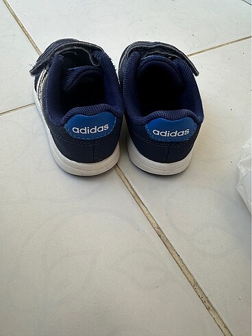 25 Beden Orjinal adidas ayakkabı