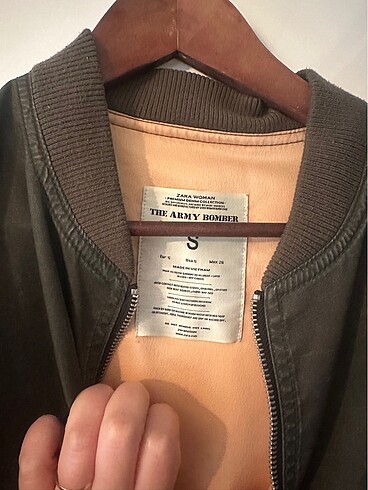 Zara Bomber