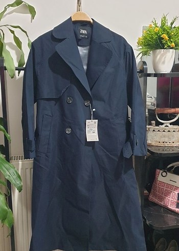 Zara Su Geçirmez Lacivert Kadın Düğmeli Uzun Trençkot