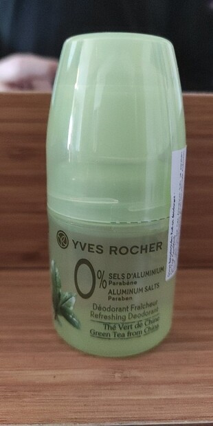 Yves Rocher roll on