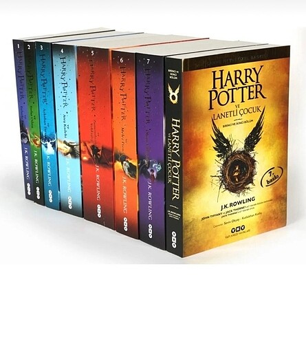 Harry potter set 8 kitap(lanetli çocuk da dahil)