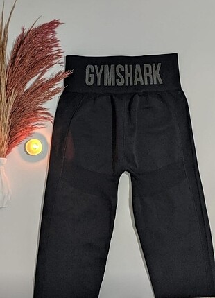 Siyah gymshark tayt