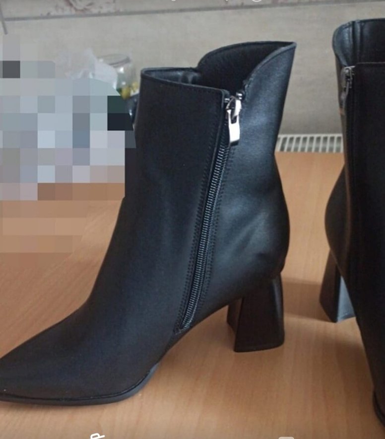 Siyah Deri Topuklu Fermuarlı Bot - Görsel 2