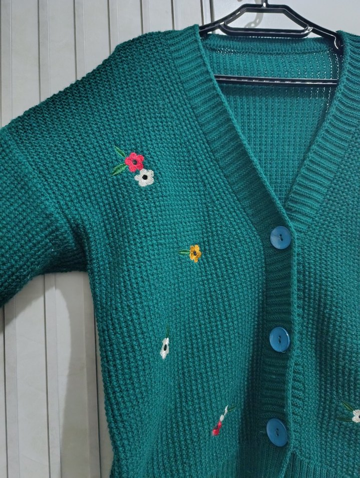 Nakışlı Yeşil Örgü Kadın Hırka - Görsel 2