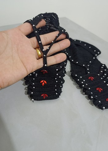 37 Beden Siyah Nakışlı Triko Stiletto Terlik