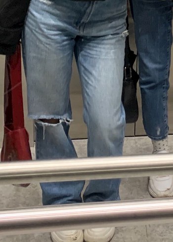 Diğer Yırtmaç Detaylı Kadın Mavi Midi Bol Kesim Kot Pantolon