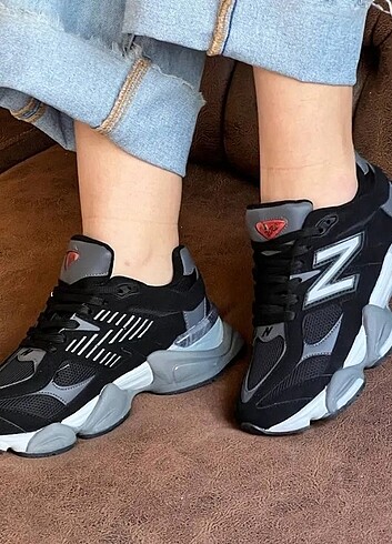39 Beden NEW BALANCE 9060 BAYAN KUTULU İTHAL 