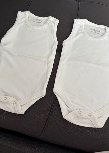 4 adet Bebek Beyaz Kolsuz Pamuklu Body - Görsel 5