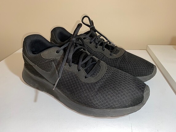 45 Numara Nike ayakkabı