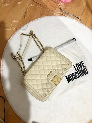 Love moschino kol çantası