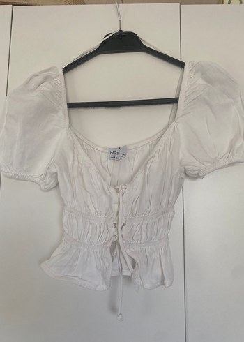 Beyaz Mini V Yaka Bağcıklı Crop Top
