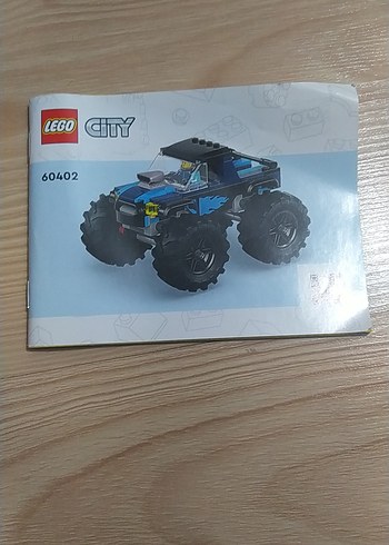 Mavi Büyük Tekerlekli Oyuncak Araba ve Figür - Görsel 4