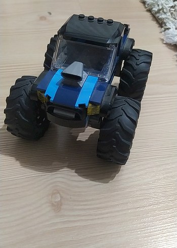 Mavi Büyük Tekerlekli Oyuncak Araba ve Figür - Görsel 3