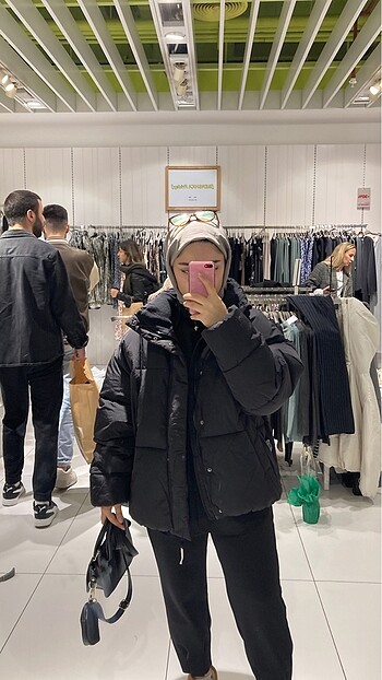 Bershka Şişme mont