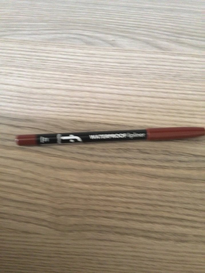 Flormar Bordo Suya Dayanıklı Dudak Kalemi 243 - Görsel 2