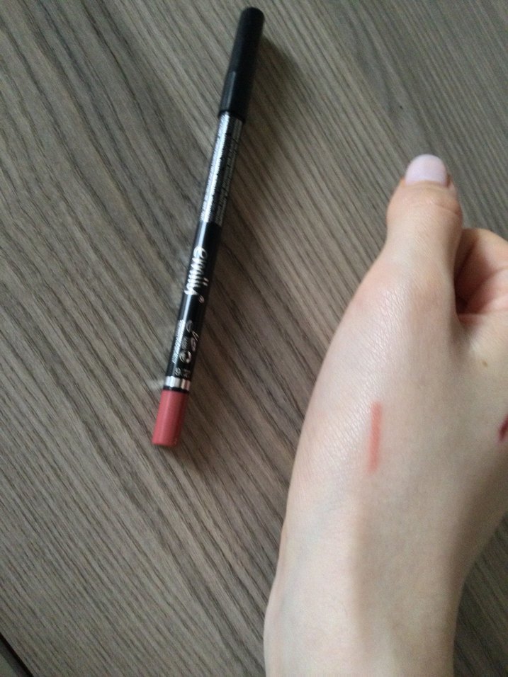 Emily Dudak kalemi 226 - Görsel 2