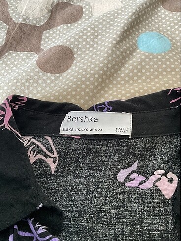 xs Beden Bershka crop gömlek