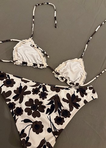 s Beden Çiçek Desenli Beyaz İpli Bikini
