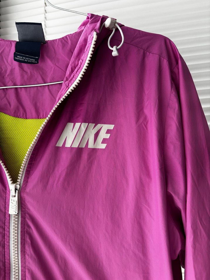 Pembe ve Neon Yeşil Nike Kapüşonlu Yağmurluk - Görsel 5
