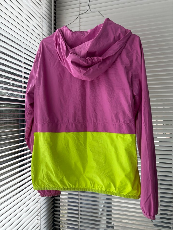 Pembe ve Neon Yeşil Nike Kapüşonlu Yağmurluk - Görsel 2